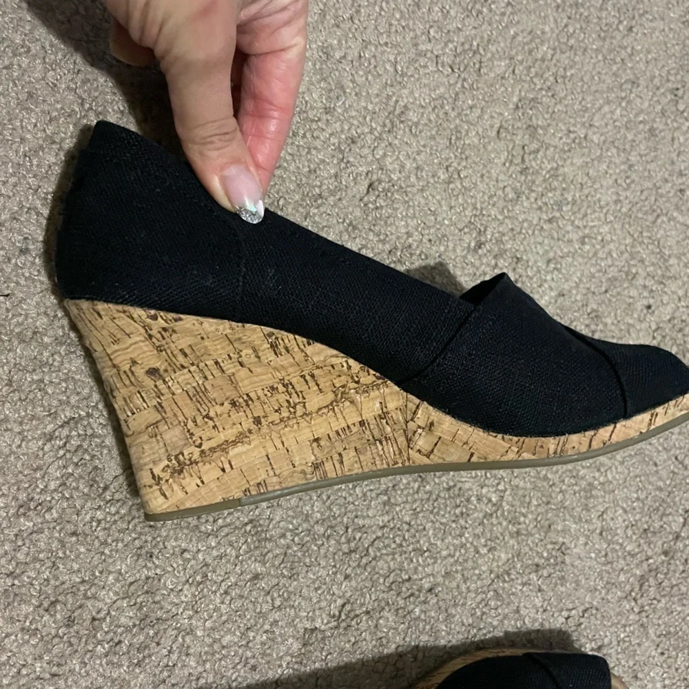 TOM’S‎ black peep toe wedges size 9W